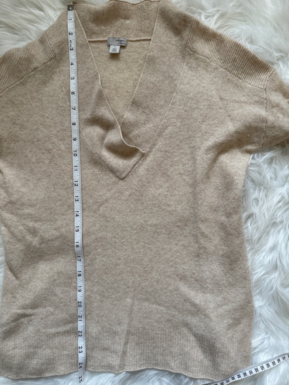 Halogen 100% Cashmere Sweater Size XS Beige V-Neck Soft Knit Classic - Picture 5 of 7